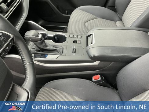 Used 2023 Toyota Highlander L image 14