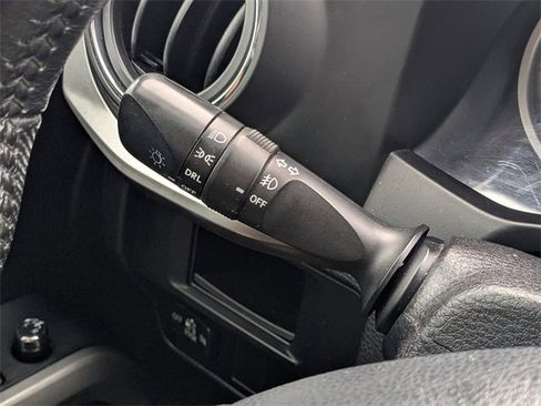 Used 2016 Toyota Tacoma SR5 image 25