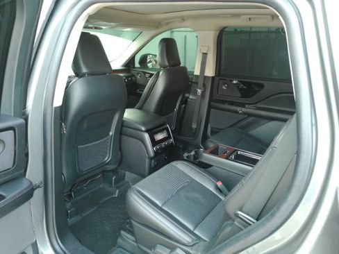 Used 2024 Lincoln Aviator Reserve w/ Equipment Group 201A RWD image 22