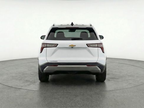 Used 2025 Chevrolet Equinox LT FWD image 7