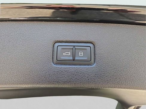 Certified 2025 Audi Q7 3.0T Premium Plus w/ Premium Plus Package AWD/4WD image 37
