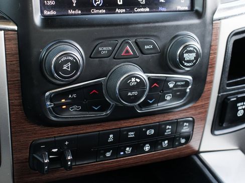 Used 2018 RAM 3500 Laramie image 30