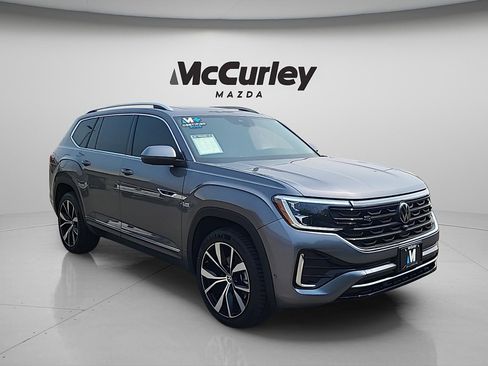 Used 2024 Volkswagen Atlas SEL Premium R-Line AWD/4WD image 1