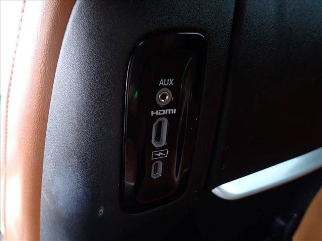 Used 2024 Chrysler Pacifica Pinnacle FWD image 10