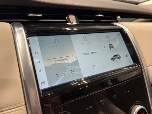 Used 2023 Land Rover Discovery Sport S image 25