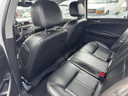 Used 2015 Chevrolet Impala LTZ image 13