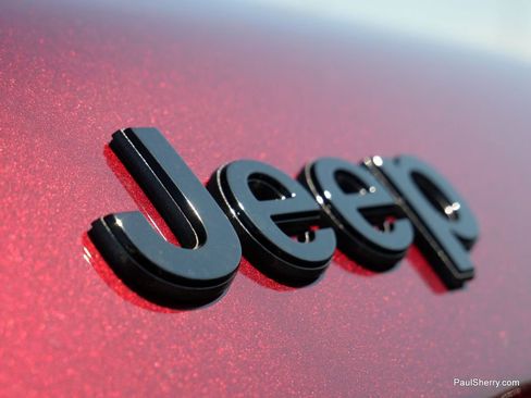 New 2025 Jeep Grand Cherokee Limited w/ Black Appearance Package image 19