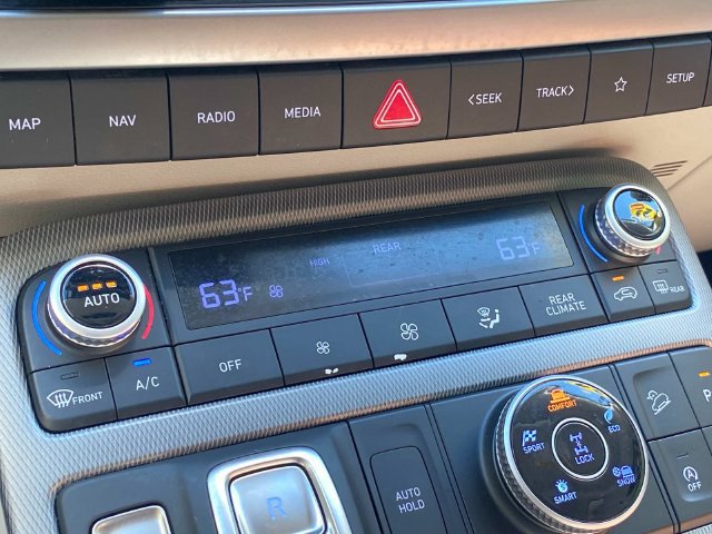 Used 2024 Hyundai Palisade Limited AWD/4WD image 26