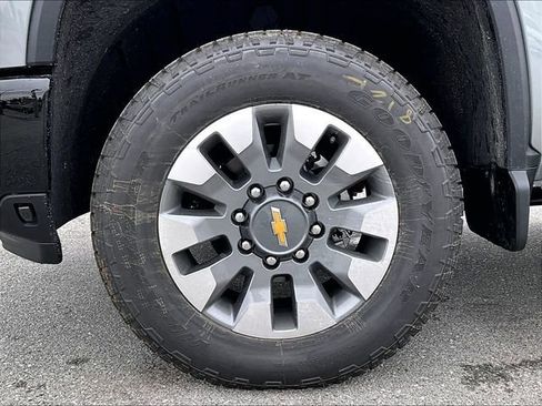 New 2026 Chevrolet Silverado 2500 Custom w/ Custom Value Package image 7