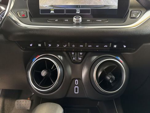Used 2025 Chevrolet Blazer LT w/ Convenience Package AWD/4WD image 15