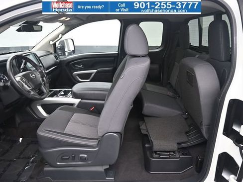 Used 2024 Nissan Titan SV w/ SV Utility Package image 12