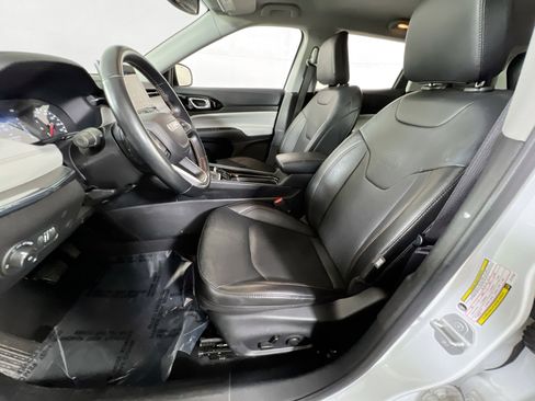 Used 2022 Jeep Compass Limited image 19