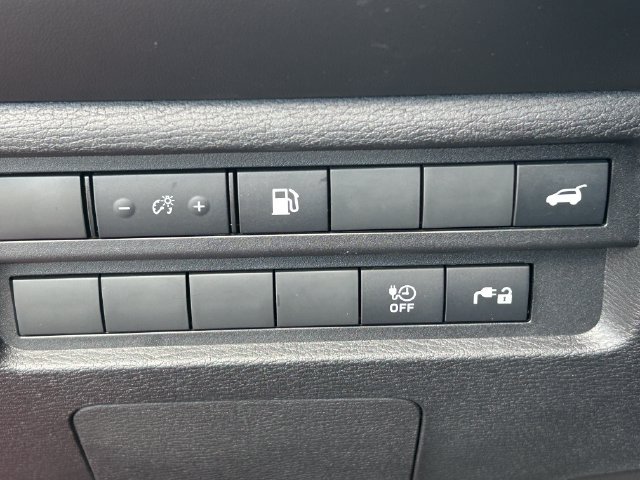 Used 2025 Mitsubishi Outlander SE AWD/4WD image 26