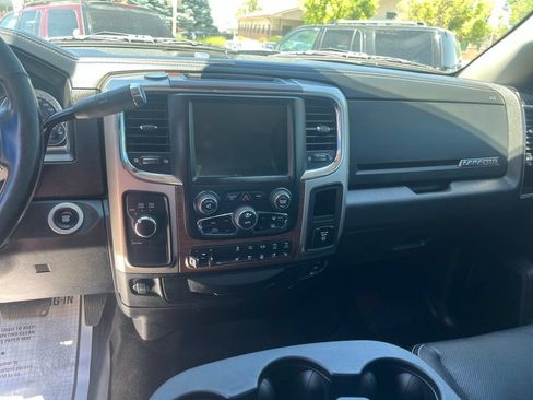 Used 2017 RAM 2500 Laramie w/ Convenience Group AWD/4WD image 17