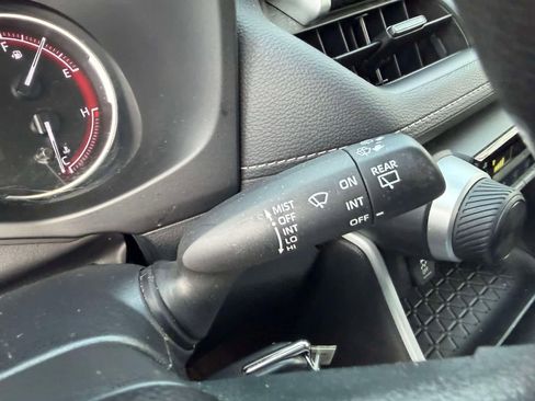 Used 2023 Toyota RAV4 LE image 28