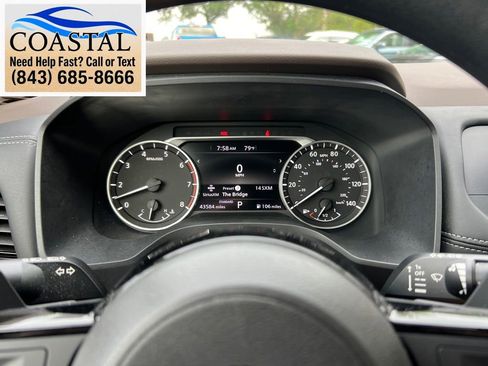 Used 2022 Nissan Rogue SV FWD image 19