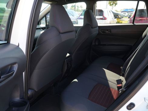 Used 2025 Toyota Corolla Cross AWD Hybrid image 18