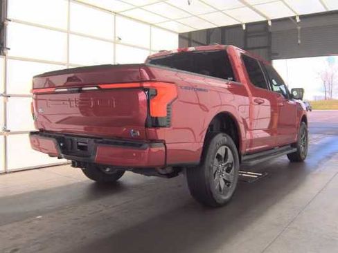 Used 2025 Ford F150 Lightning Lariat image 4