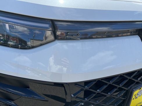 New 2026 Volkswagen Tiguan SE R-Line image 3