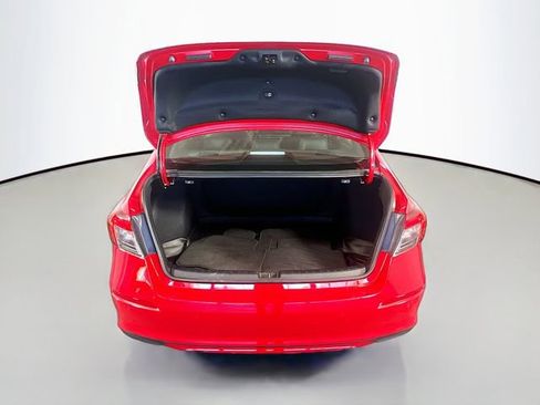 Used 2025 Honda Civic Sport image 29