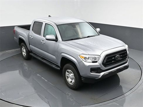 Used 2021 Toyota Tacoma SR image 17