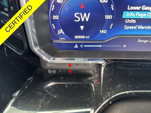 Used 2024 Chevrolet Silverado 1500 LT AWD/4WD image 19