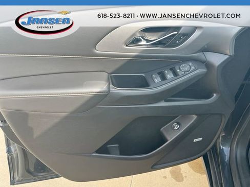 Used 2019 Chevrolet Traverse LT w/ LT Premium Package FWD image 22