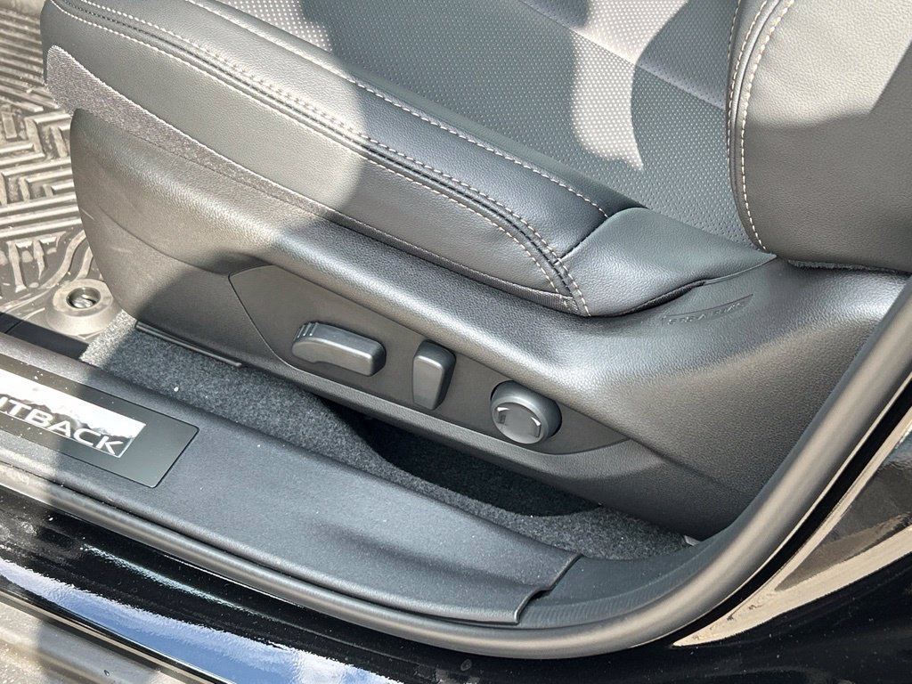 New 2026 Subaru Outback Limited AWD/4WD image 10