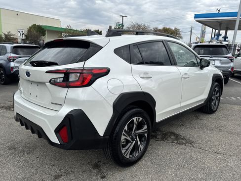 Certified 2025 Subaru Crosstrek 2.0i Premium image 3