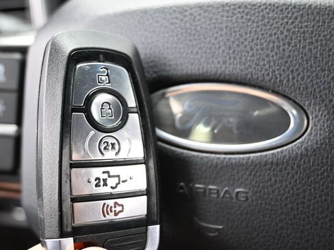 Used 2024 Ford F250 Platinum AWD/4WD image 45