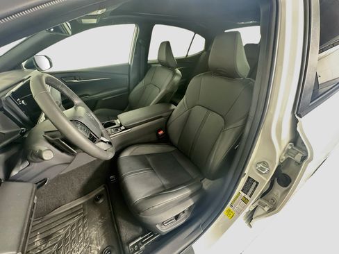 Used 2026 Toyota Camry XSE AWD/4WD image 13