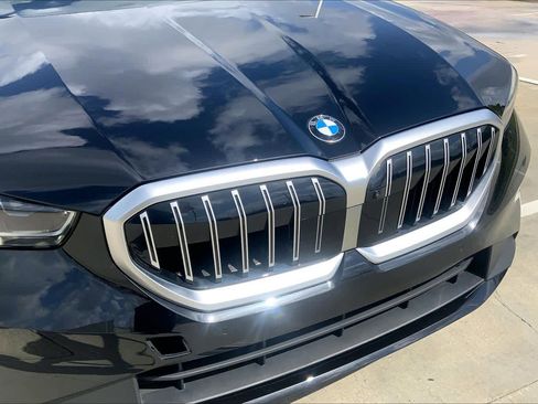 Used 2025 BMW 530i image 29