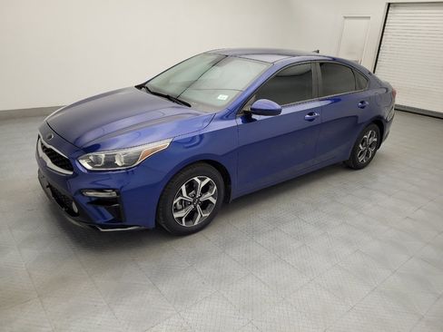 Used 2019 Kia Forte LXS image 2