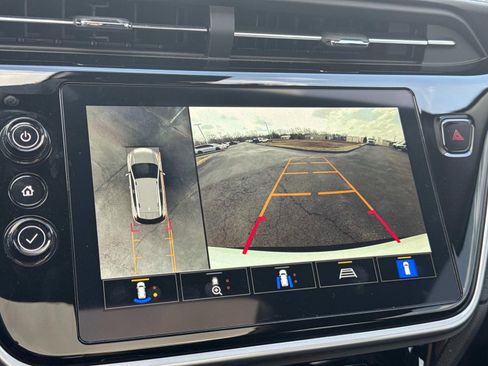 Used 2022 Chevrolet Bolt EUV Premier w/ Sun & Sound Package image 36