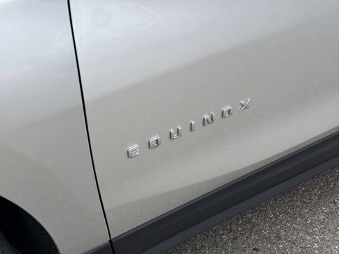 Used 2019 Chevrolet Equinox LT FWD image 14