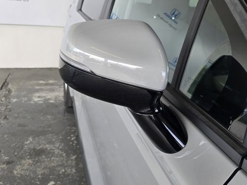 Used 2024 Kia Carnival LX image 48