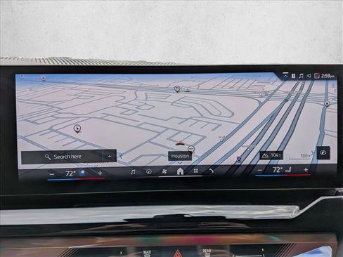 Used 2026 BMW 550e xDrive w/ Executive Package image 8