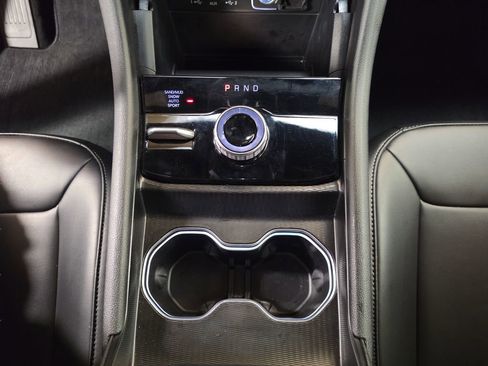 Used 2025 Jeep Grand Cherokee Limited AWD/4WD image 18