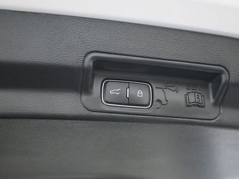 Certified 2025 Ford Explorer Active AWD/4WD image 20
