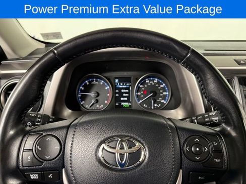 Used 2017 Toyota RAV4 XLE FWD image 11