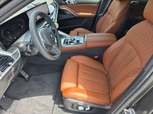 Used 2026 BMW X6 xDrive40i w/ Climate Comfort Package AWD/4WD image 9