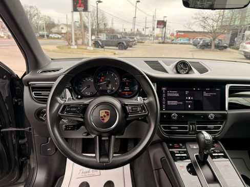 Used 2022 Porsche Macan AWD/4WD image 54