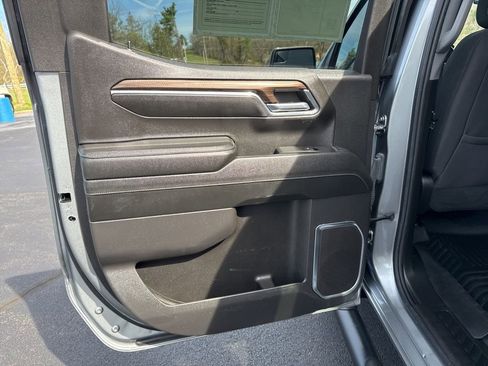 Used 2024 Chevrolet Silverado 1500 LT image 26