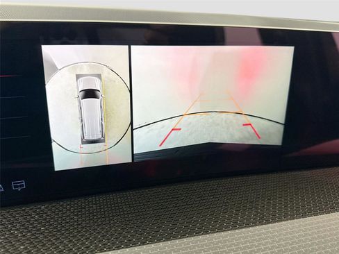 Used 2025 Cadillac Escalade ESV V w/ LPO, ONYX Package image 23