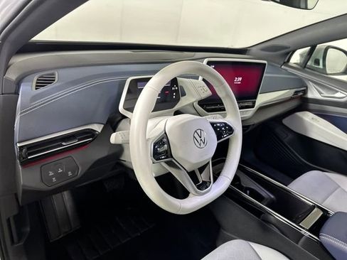 Used 2023 Volkswagen ID.4 S image 13
