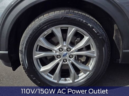 Used 2024 Ford Explorer Limited AWD/4WD image 10