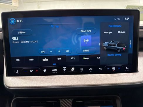 New 2025 Ford Maverick XLT w/ XLT Luxury Package image 23