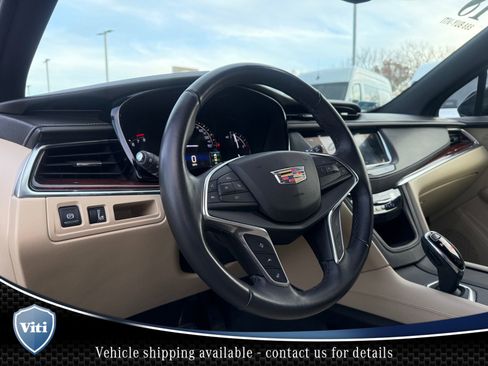 Used 2018 Cadillac XT5 Luxury w/ Driver Awareness Package image 17