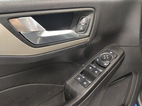 Used 2022 Ford Escape SEL AWD/4WD image 27