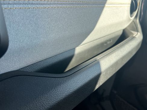 Used 2025 Jeep Wrangler Willys image 50